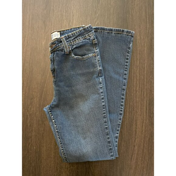 Signature Levi's At Waist Bootcut Jeans - Picture 9 of 10